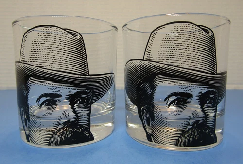 2 *Jack Daniels* Face Portrait Old No.7 Whiskey Rocks Embossed Drinking Glasses
