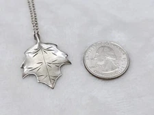 Vintage Estate Jewelry NYE Sterling Silver Leaf Pendant 17" Long Necklace Chain