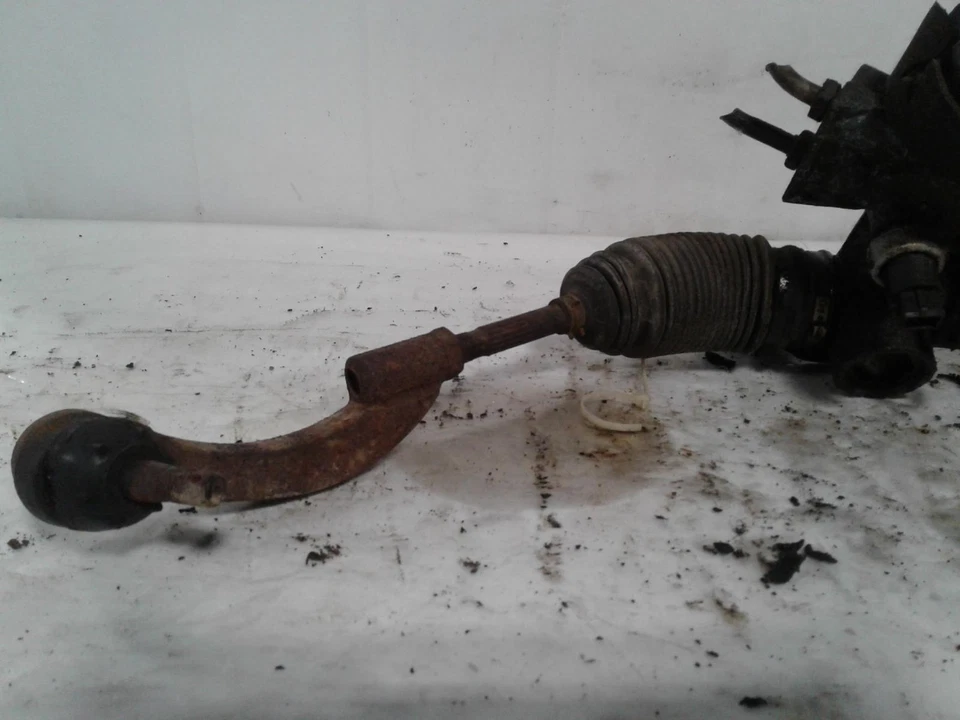 Used Rack and Pinion Assembly fits: 1998 Chrysler Sebring Power Rack and Pinion Foto 3 de 4