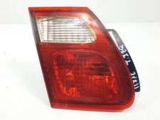 Feu arrière Nissan ALMERA