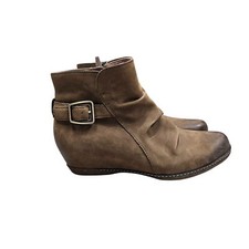 Dansko Brown Leather Ankle Boots Concealed Wedges Side Zippers Buckle Detail 40