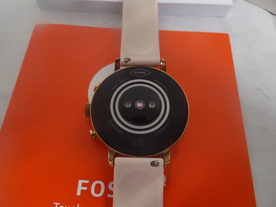 Watch Fossil Q GEN 4 DW7F1 Crystal Rose Gold Tone Smartwatch - Image 3 of 4