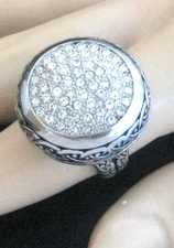 Pretty Fashion Cocktail Ring rhinesones silvertone band