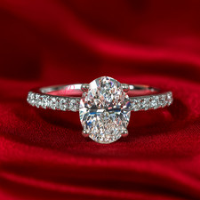Platinum Diamond Ring For Women Lab Grown Oval Cut 1.8 Carat IGI Certified PT950