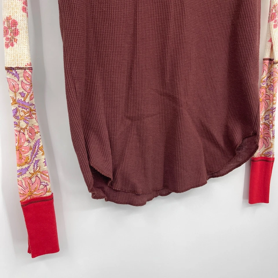 WE THE FREE Top Térmico Rojo Borgoña Leopardo Fino Floral Patchwork Mujer L Foto 2 de 4