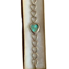 Vintage Y2K Hearts Shaped Teal Advance Women’s Wrist Watch Silver Tone 90s