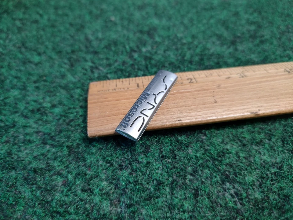 Consola central Ford Edge Lincoln MKX Sync alimentada por emblema de Microsoft plateada 5S1 Foto 4 de 4