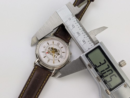 Vtg UNTESTED NOS Men's Roots Canada Watch Leather Strap Band Beaver Dial 37mm - Picture 8 of 8