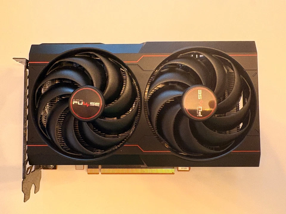 Sapphire Technology PULSE AMD Radeon RX 6600 Scheda video da gaming, 8GB  - Immagine 2 di 4