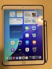Apple iPad Air 3rd Generation A2152 Wi-Fi bundle