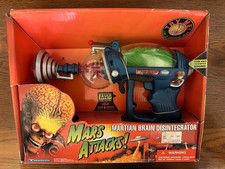 New Vintage '96 Mars Attacks Martian Brain Disintegrator Gun Trendmasters In Box