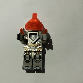 LEGO Nexo Knights Lance Minifigure 70352 Mini Fig + 2 Nexo Powers Season 3