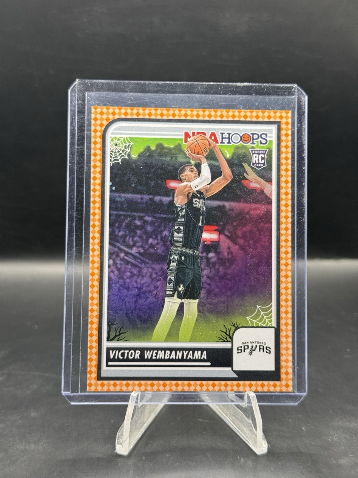 2023-24 Panini Haunted Hoops Victor Wembanyama Orange RC #108 Spurs