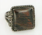 VINTAGE BEAUTIFUL NATIVE AMERICAN STERLING SILVER DARK RED STONE RING SIZE 10.25