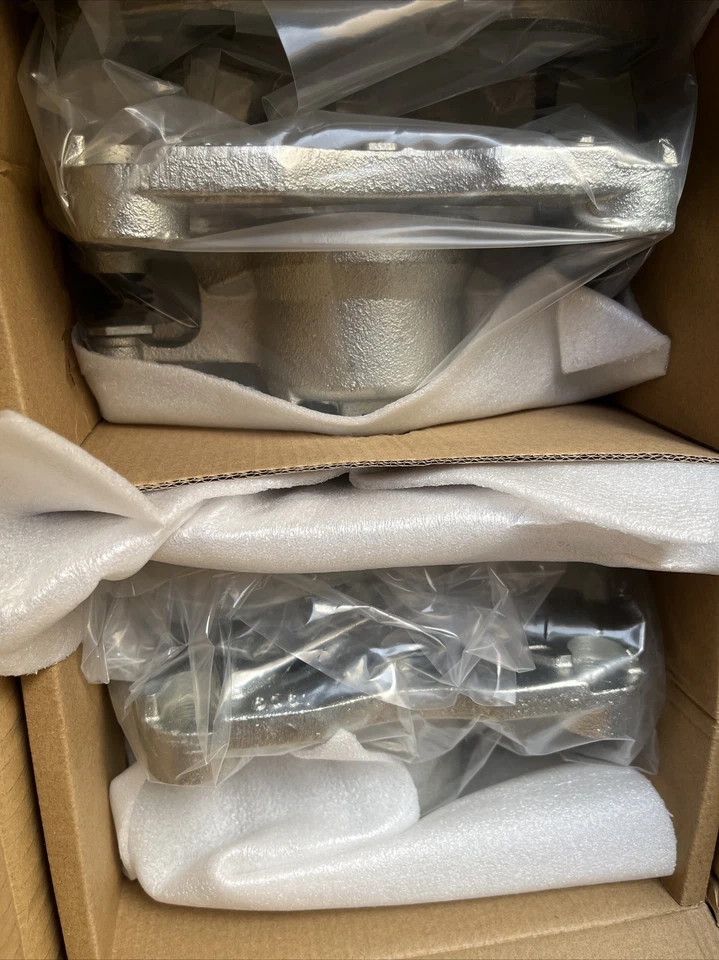 前刹车卡钳带支架对 2 适用于日产 Rogue Select 铃木 Kizashi — 第 3/3 张图片