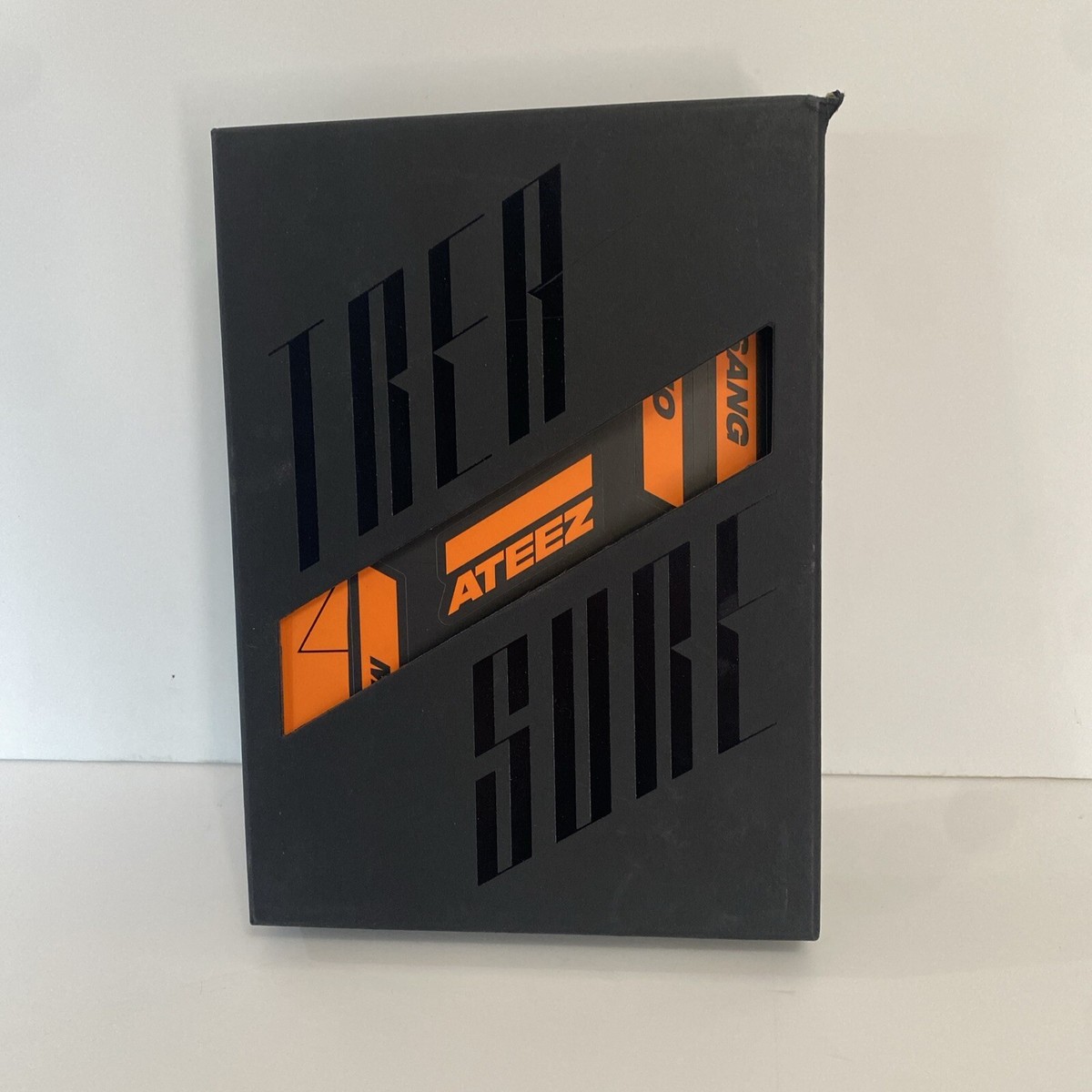 K-POP・アジア ATEEZ EP.FIN 1st ANNIVERSARY EDITION s-l400.jpg