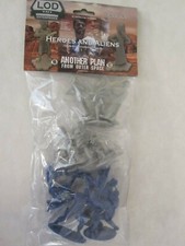 Heroes and Aliens - Another Plan from Outer Space - 11 figures, 60mm