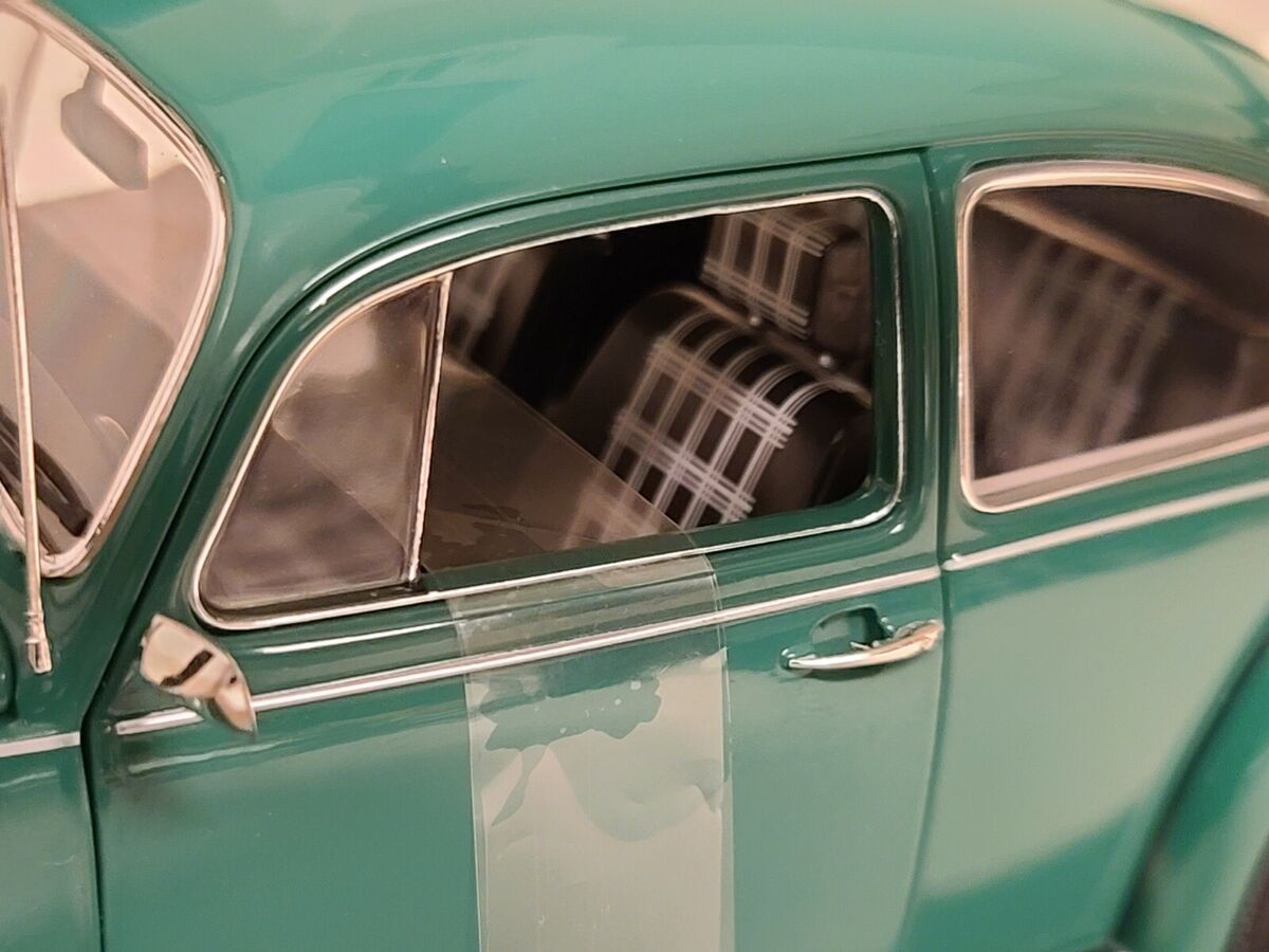 Minichamps 1983 Volkswagen BEETLE 1200 Green 1:18 NEW 150 Minichamps 1983 Volkswagen BEETLE 1200 Green 1:18 NEW 150