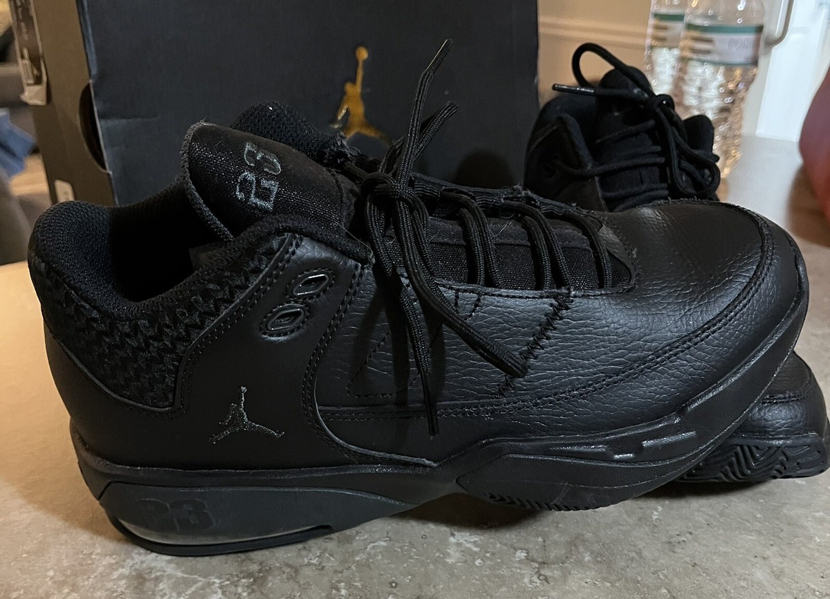 Nike Air Jordan Max Aura Boys Size 5Y Black Athletic Shoes