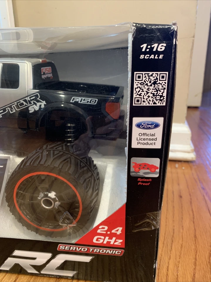 Camión Carrera RC Ford F-150 Raptor escala SVT completo y listo para funcionar! Foto 3 de 4