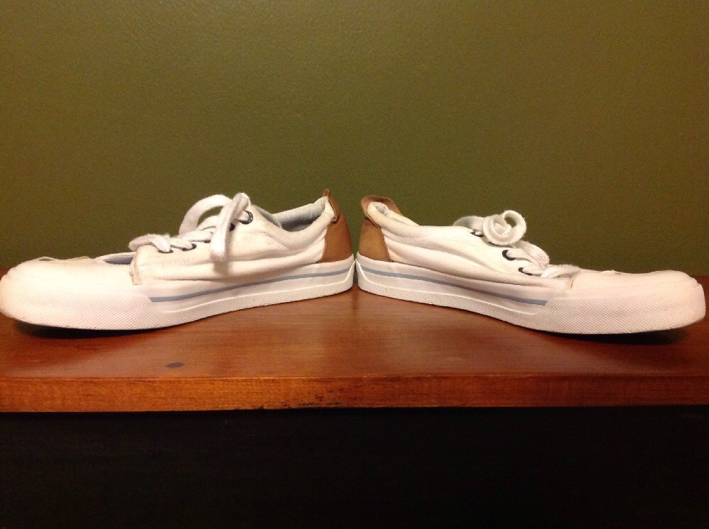 Baskets Blanches Vintage Liz Claiborne Taille UK 5 - Occasion, Bon état, Modèle Rome