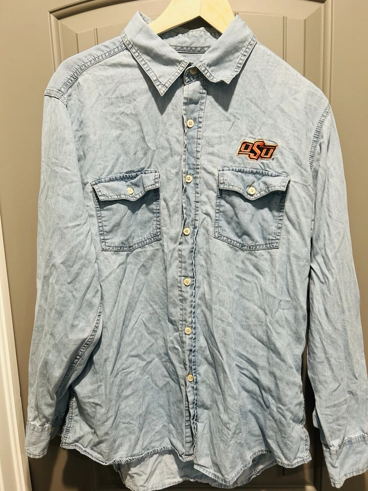 Camisa grande de mezclilla azul antigua de Oklahoma State Cowboys con botones Foto 2 de 4