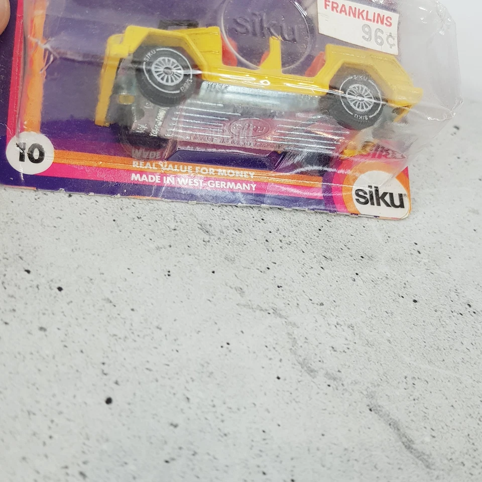 Vintage - SIKU Super Series Diecast 1032 Volkswagen The Thing diecast Car RARE - image 4 of 4