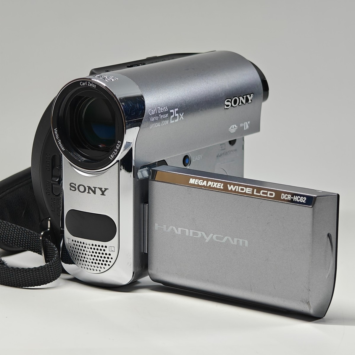 Sony Handycam DCR-HC62E MiniDV Camcorder Silver 25x Zoom NightShot