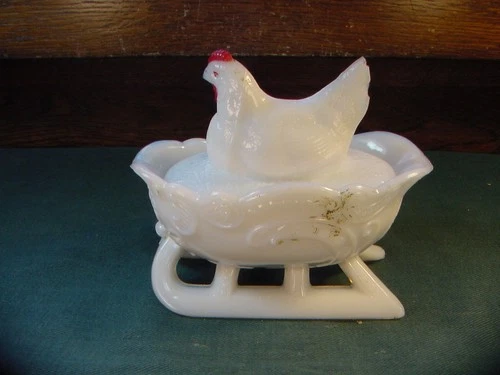 Antique Westmoreland Hen on Sled Nest Milk Glass Lidded Covered Dish CD9