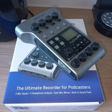 Zoom PodTrak P4 Portable Multitrack Podcast Handy Recorder