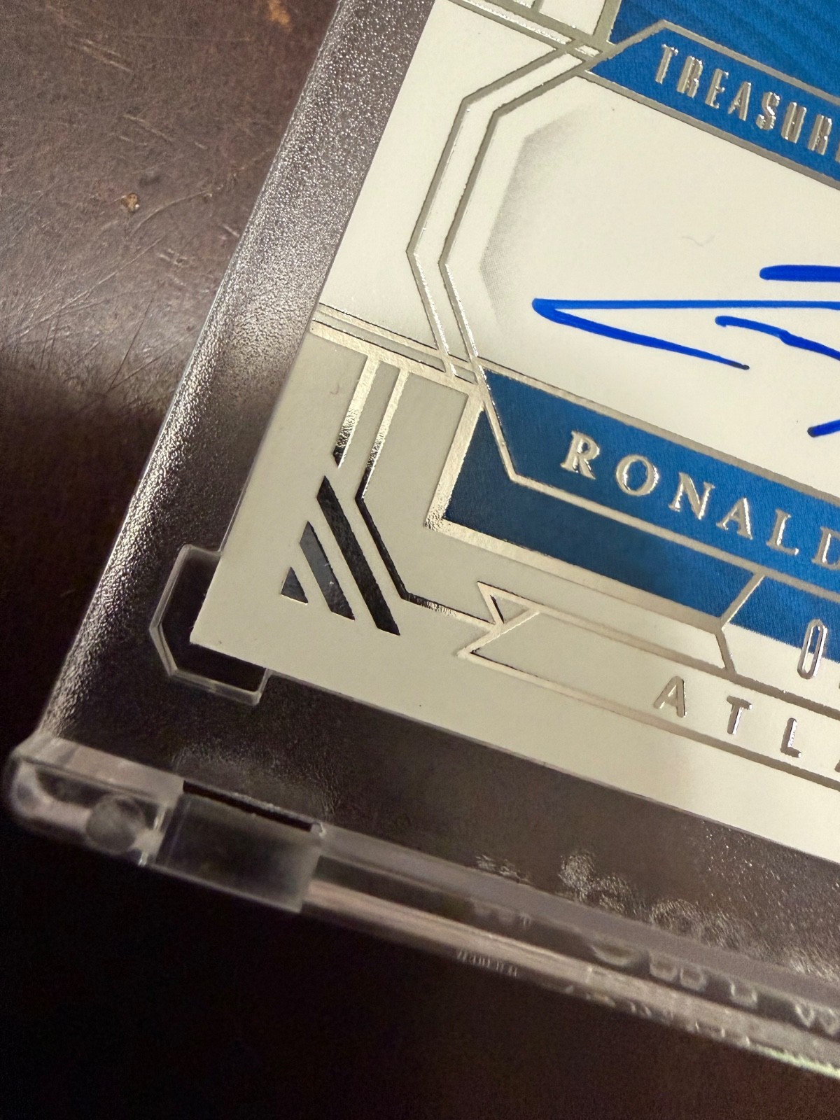 2019 PANINI NAT TREAS MATERIAL SIGNATURE RONALD ACUNA JR PSA 9 1/25 view 6