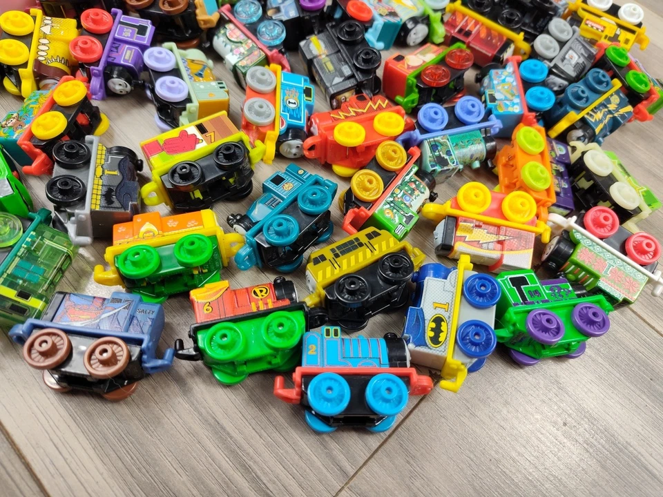 Thomas & Friends Minis Trenes Lote Batman Bob Esponja Raro y Muchos Más Foto 3 de 4