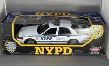 Motormax NYPD 2001 Ford Crown Victoria Police 1/18 Scale Model Diecast New