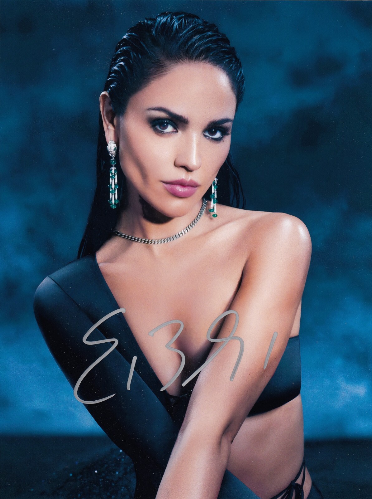 Eiza Gonzalez Signed Auto 8 x 10  Photograph