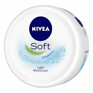 nivea soft light moisturizer