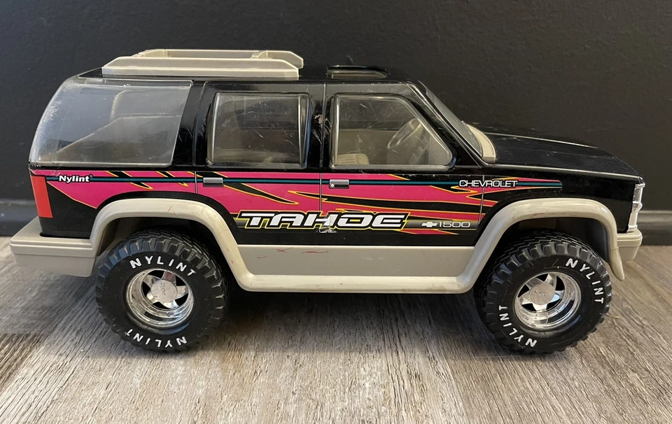 Camión de juguete de colección Nylint Chevy Tahoe SUV raro concesionario promoción 1996 1500 camión SUV Foto 3 de 4