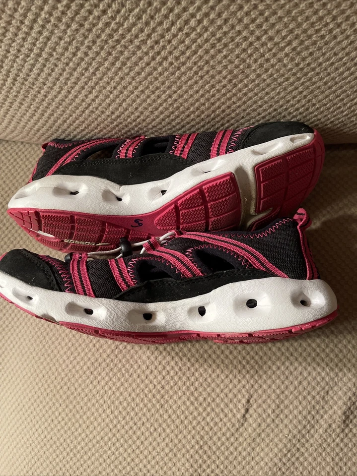 Zapatos de playa Speedo para mujer. Rosa y negro. Talla 6 Foto 3 de 4