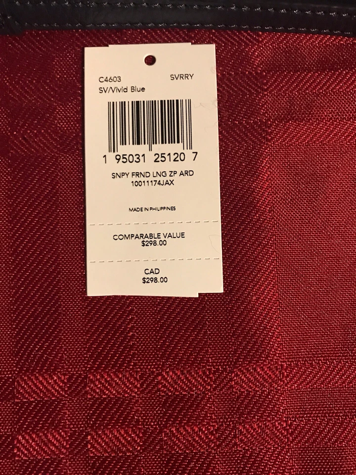 Cartera Coach X Peanuts Larga Cremallera Alrededor Con Snoopy And Friends C4603 Nueva Con Etiquetas Foto 2 de 4