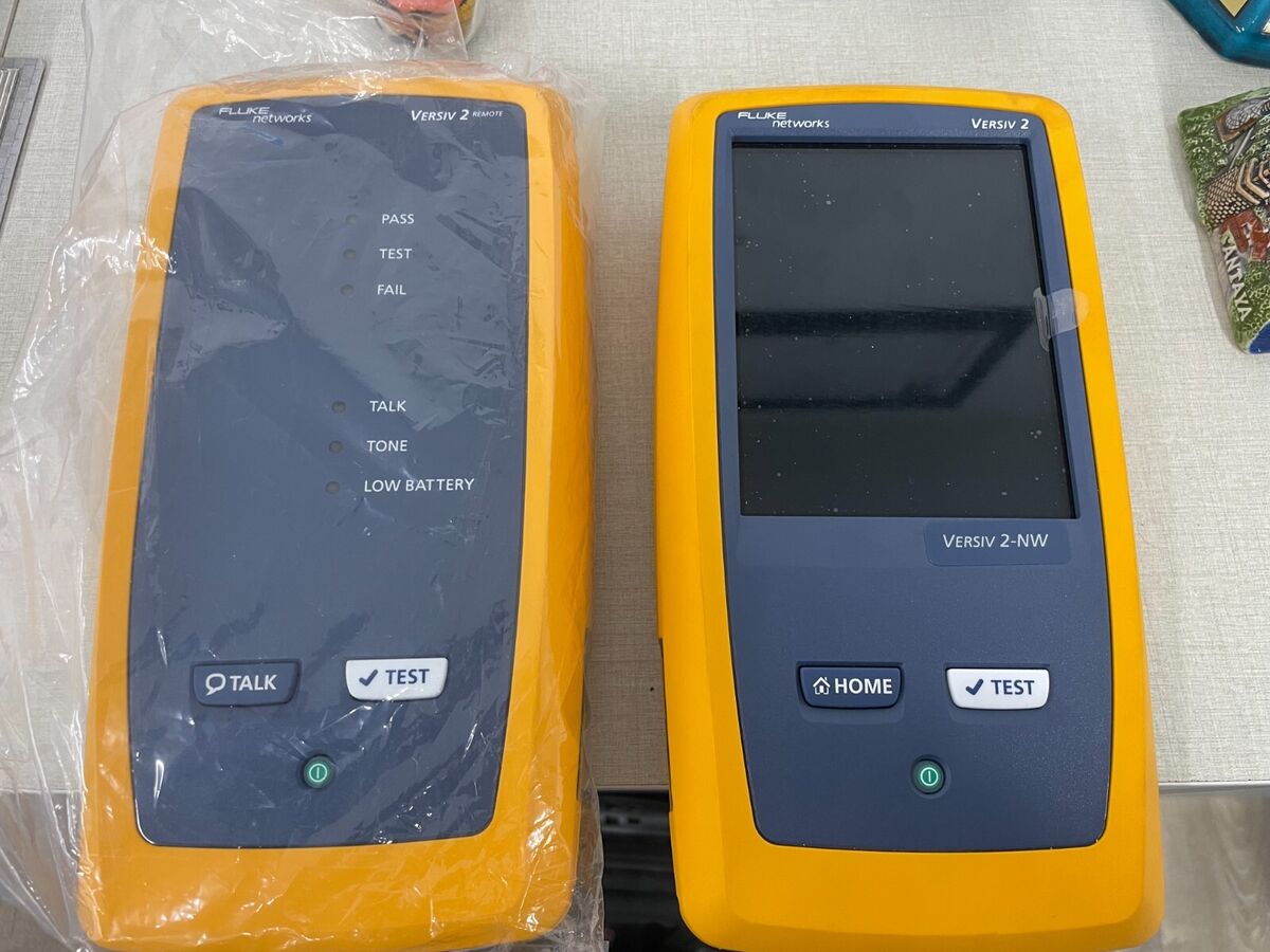 Fluke Networks Versiv DSX-8000 Cable Analyzer for sale Fluke Networks Versiv DSX-8000 Cable Analyzer for sale