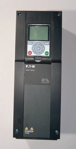 1 USED EATON HMX34AG01621-N 10 HP VARIABLE FREQUENCY DRIVE ***MAKE OFFER***