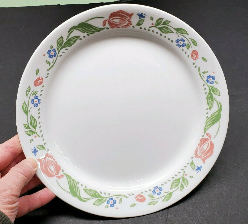 Corelle WHISPERING TULIPS Dinner Plates 10 1/4