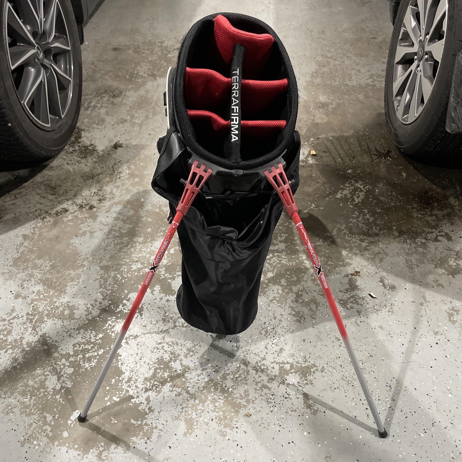 Callaway Xi Terra Firma Stand Lightweight 7Way Carry Golf Bag Red