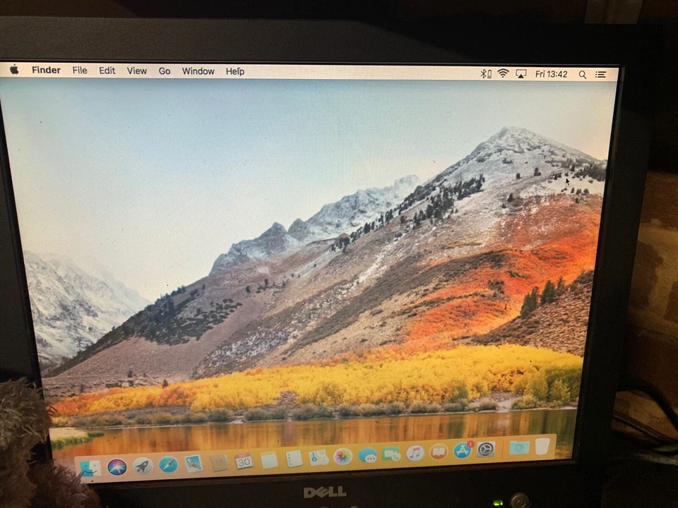 Refurbished Upgraded Apple Mac Mini 2011 4GB RAM 250GB SSD High Sierra/Office 19 - Image 3 of 4