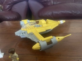 LEGO Star Wars Naboo Fighter 7141 Near Complete / R2-D2 & Anakin Minifigures