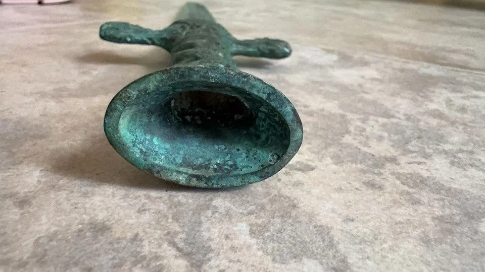 Ancient Chinese Han Dynasty Sword Replica, c.200 BC Bronze Weapon - Image 2 of 4