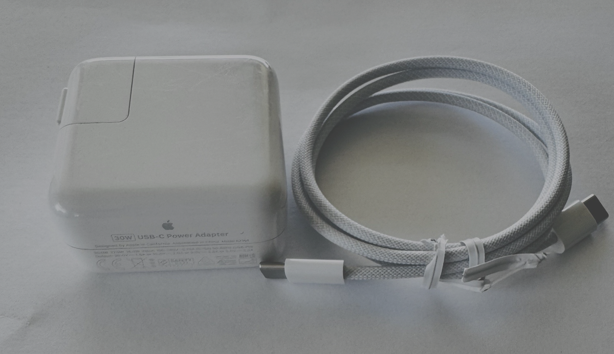 Genuine Apple 30W USB-C Power Adapter Charger MR2A2LL/A Model 1882