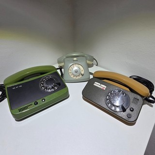 3x Vintage Wählscheiben Telefon 60er/70er – DFG Cockpit 502 SEL Consul & grau –