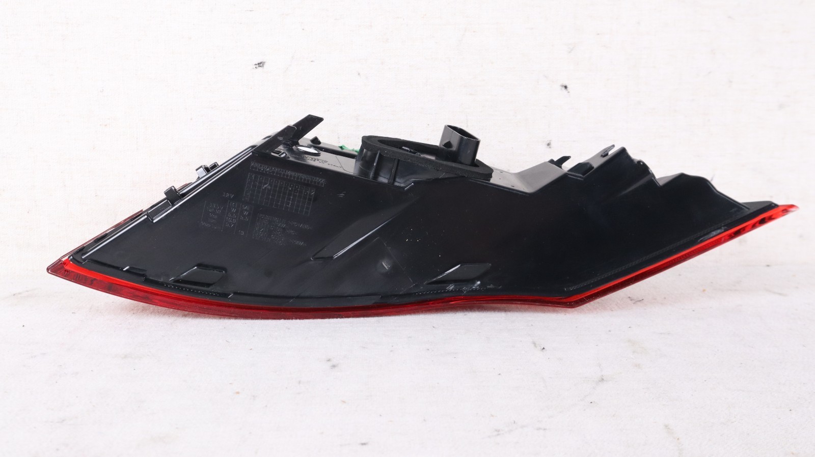 Mint! 2023-2026 Maserati Grecale LH Left Driver Rear Quarter Tail Light LED OEM