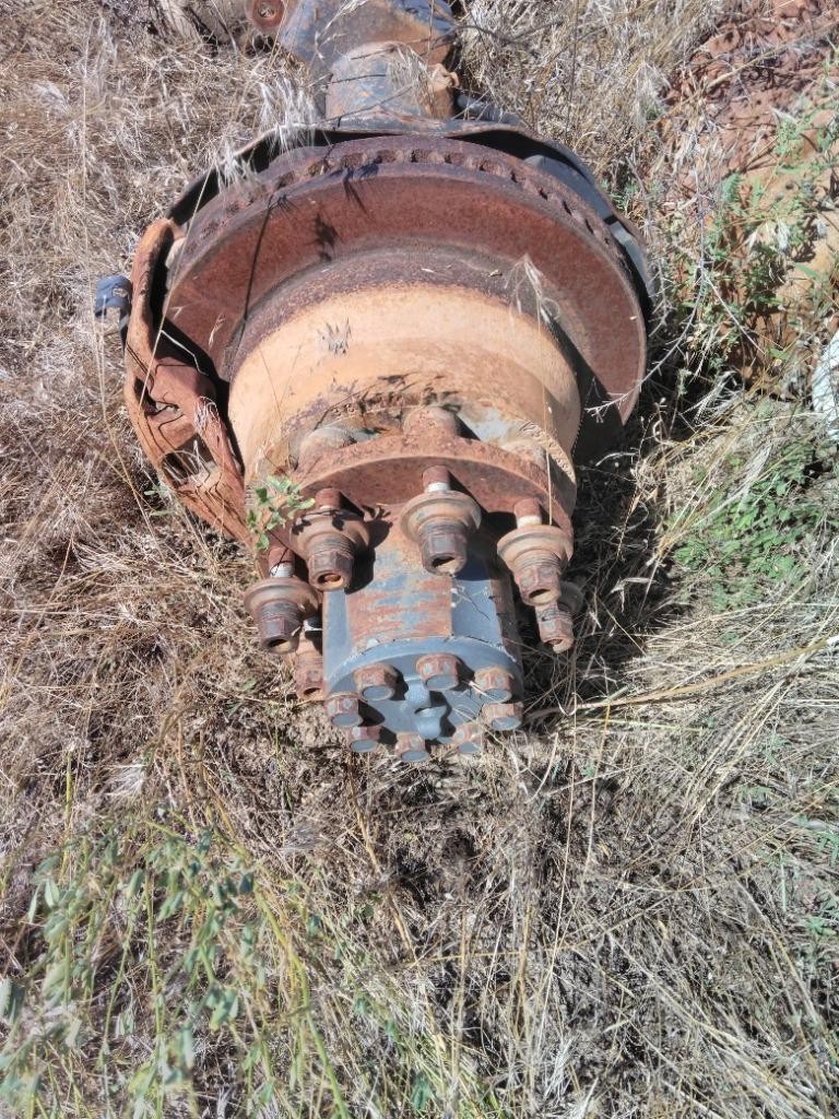 AMERICAN AXLE MANUFACTURING 241MM/ 9.5 IN AXLE ASSEMBLY REAR (REAR) 3274266