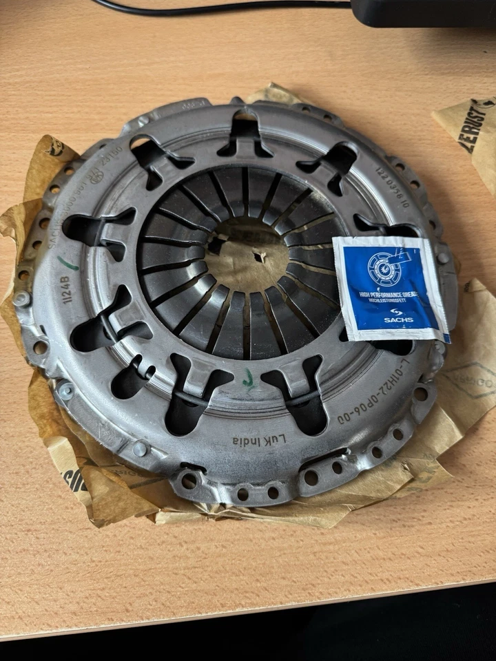 Sachs 3000951971 Clutch FREE DELIVERY - Image 3 of 4